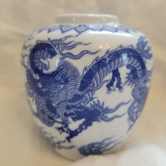 Vintage Japanese Blue & White Porcelain Dragon Vase Decorative Collectible - Picture 4 of 7